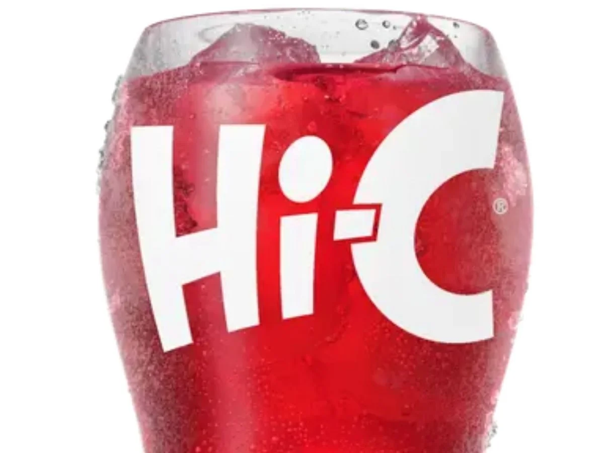 Rich red cup of classic fountain Hi-C Flashin fruit punch blend
